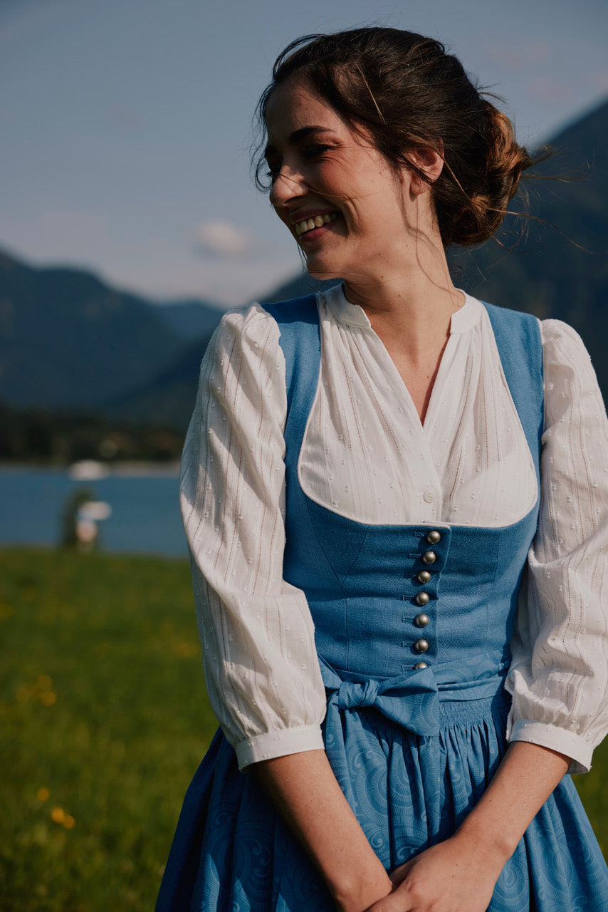 Dirndl Lisbeth, leuchtend blau