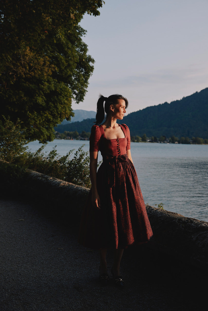 Dirndl Hanni, rot
