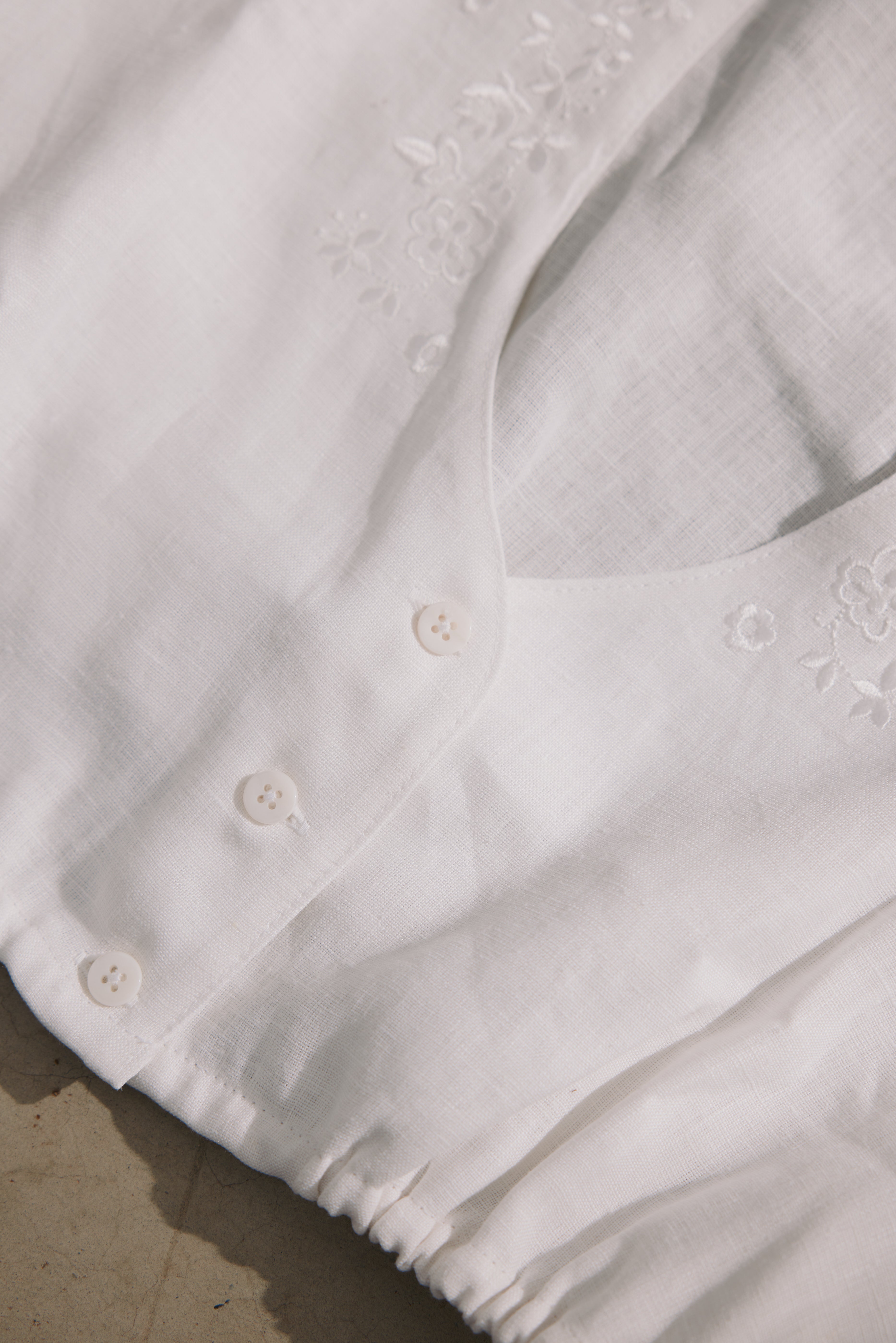 Dirndlbluse Tabea, weiß