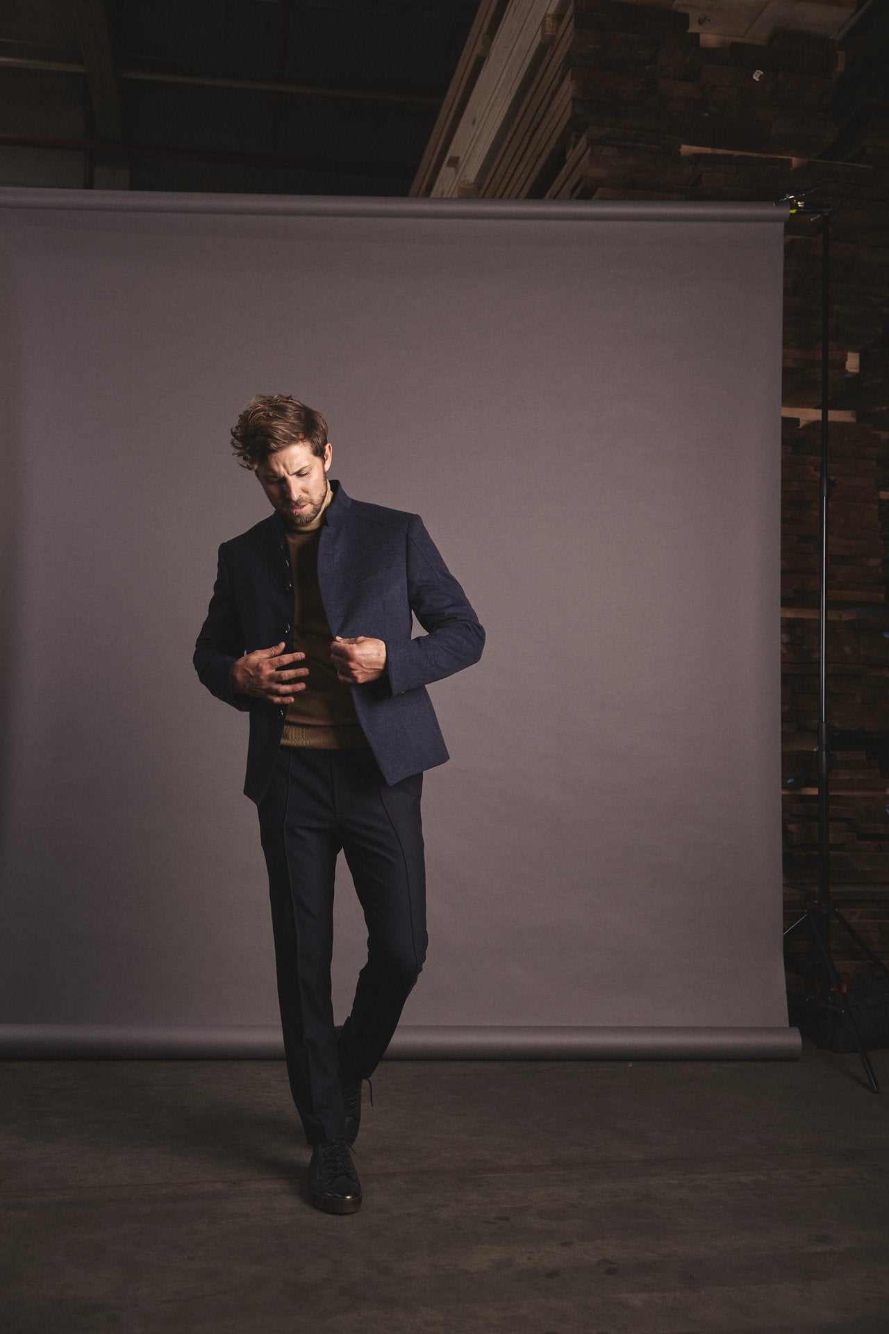 Hose Anian, schwarz und navy