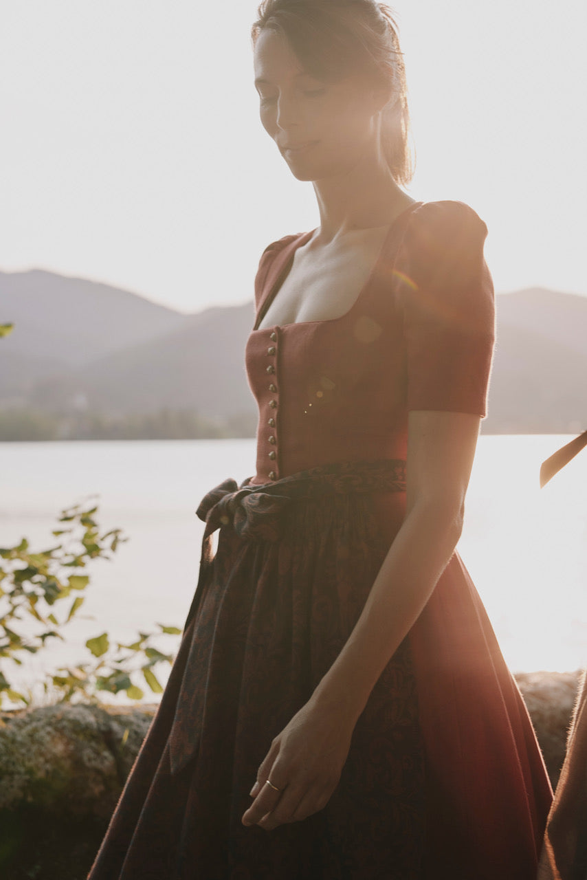 Dirndl Hanni, rot
