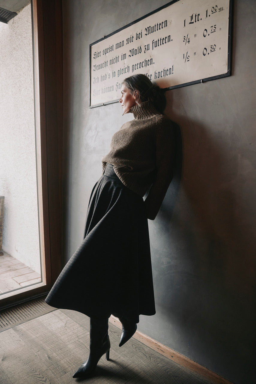 Rock Arntraud, dunkelbraun Nadelstreif