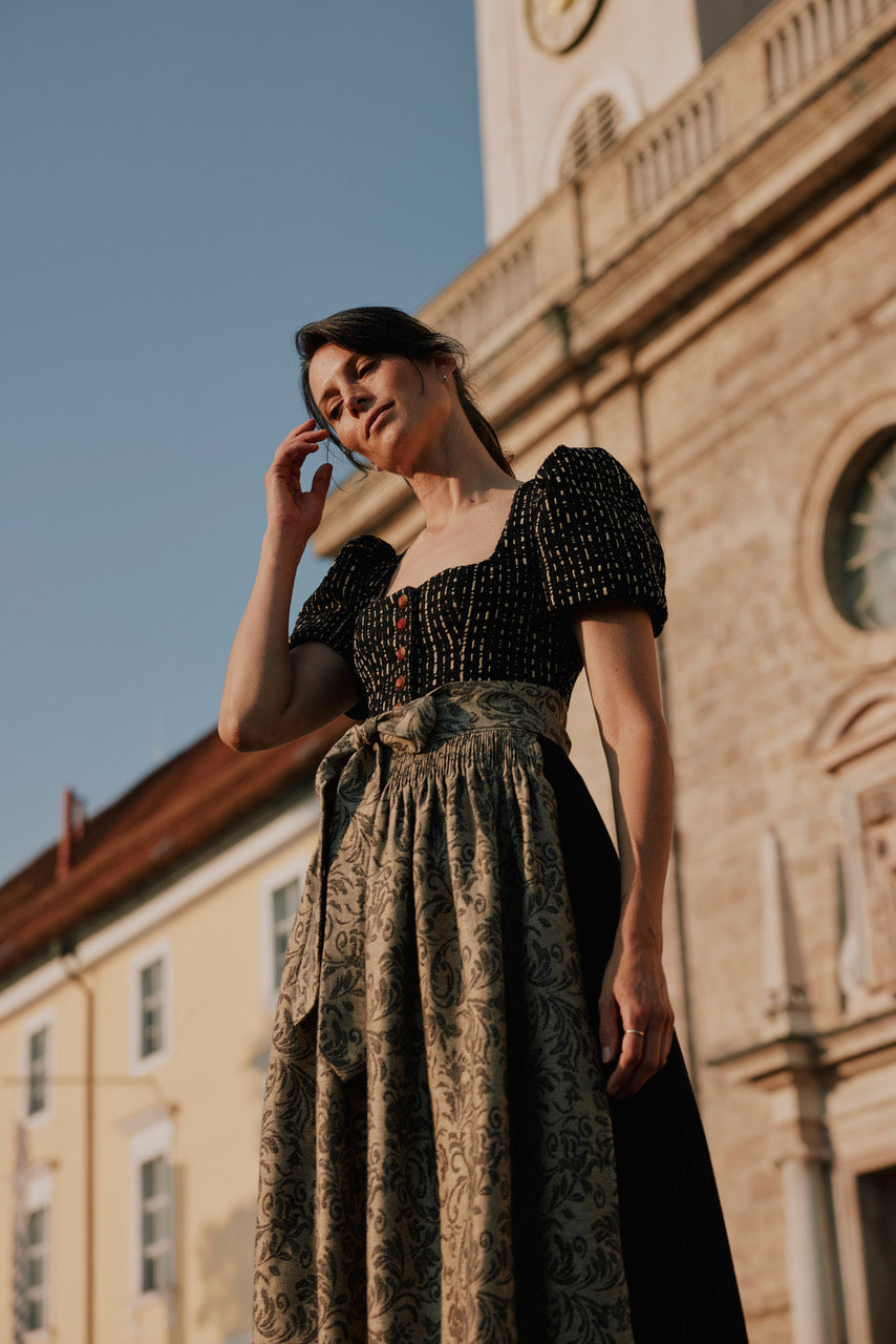 Dirndl Lorle, schwarz/sand