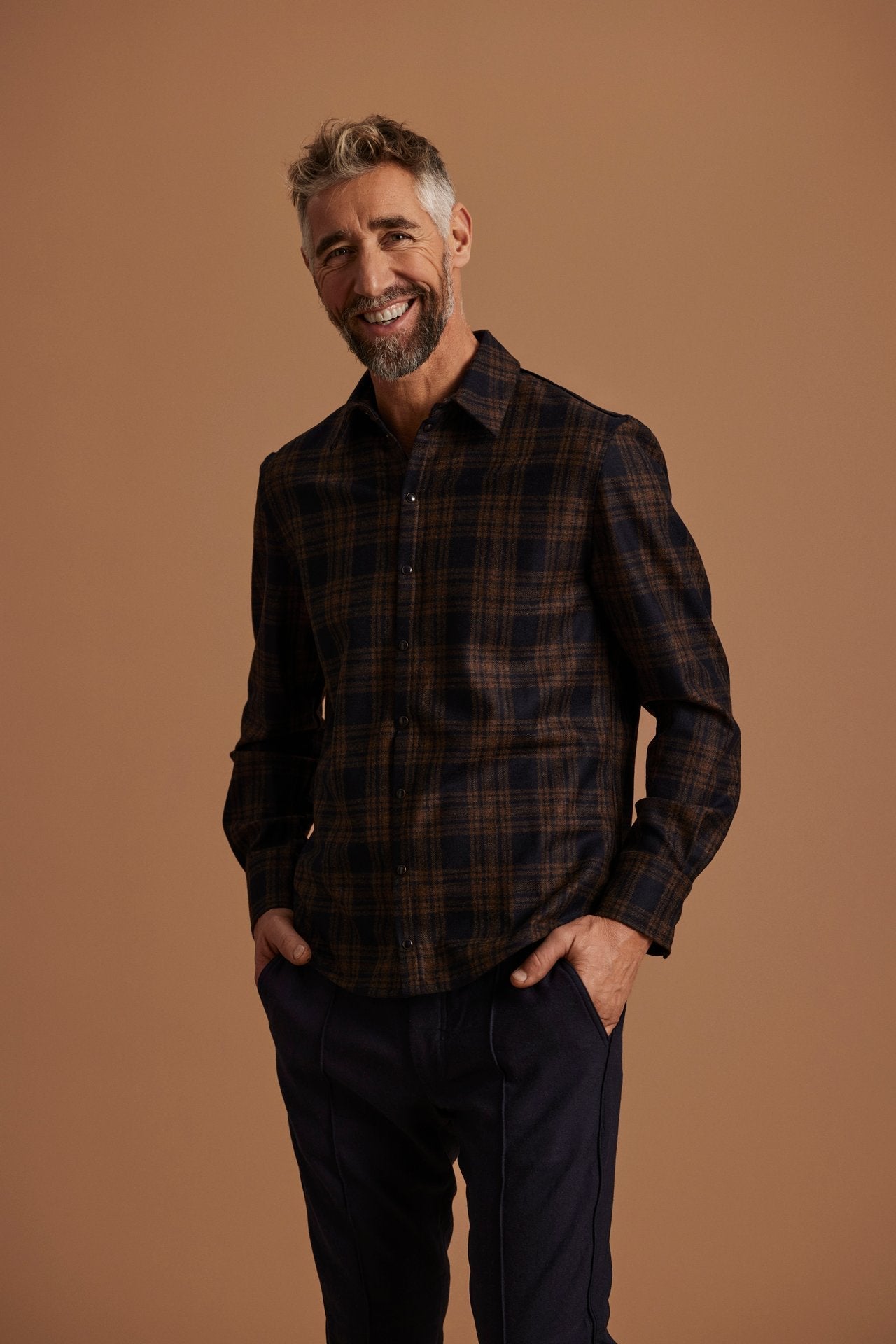 Flanellhemd Felix braun/dkl.blau Bild 6