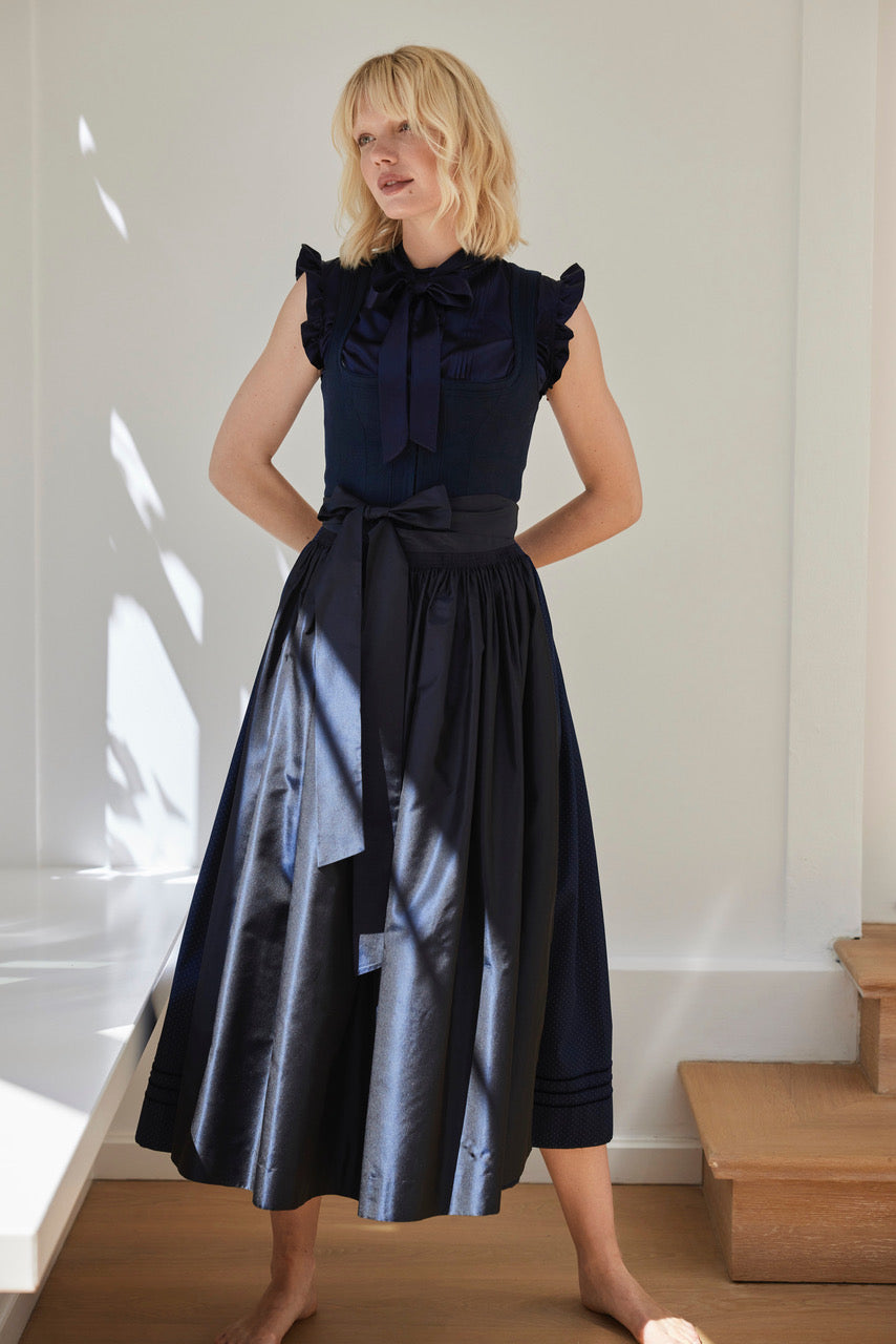 Dirndl Eleonora dunkelblau Bild 5