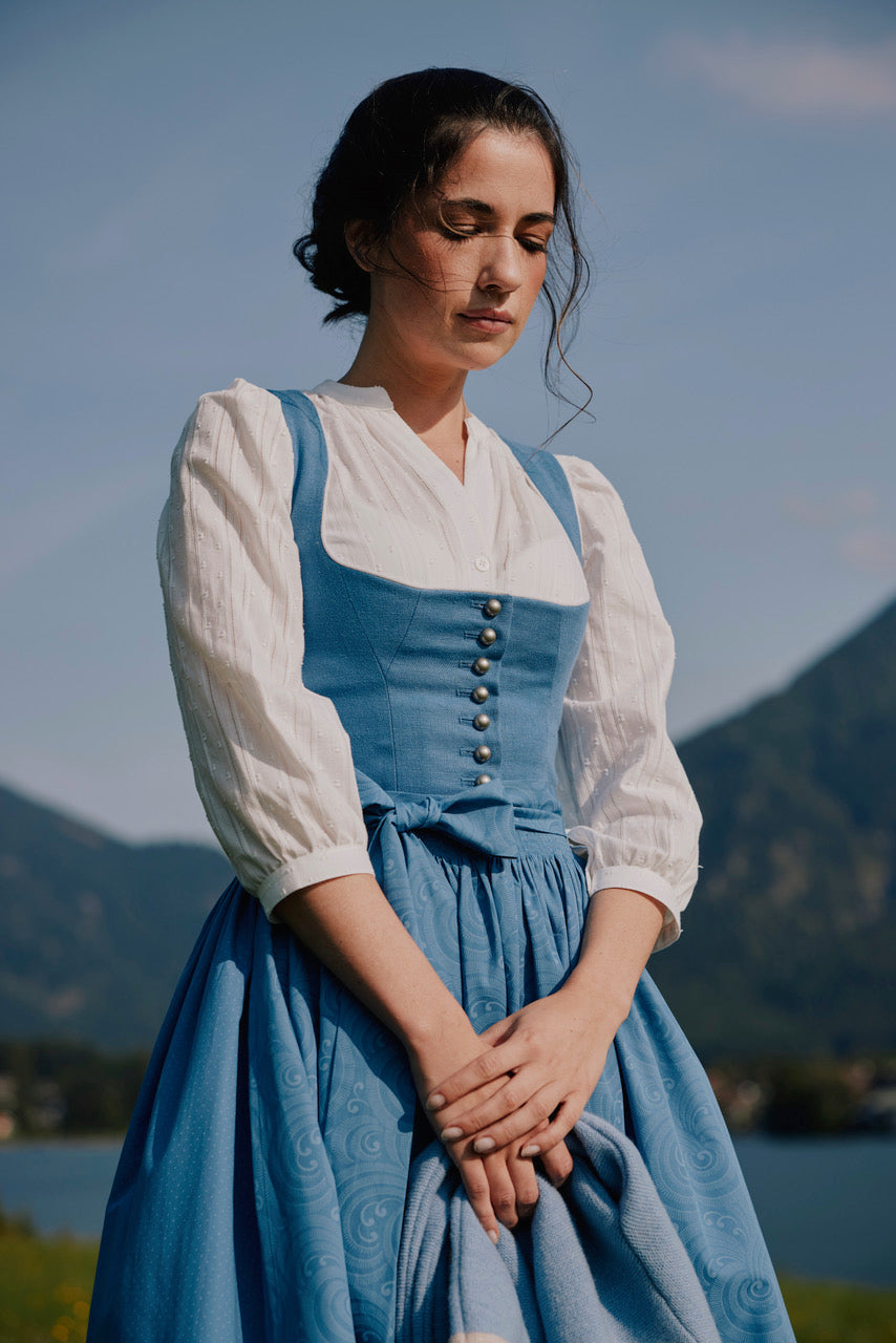 Dirndl Lisbeth leuchtend blau Bild 4