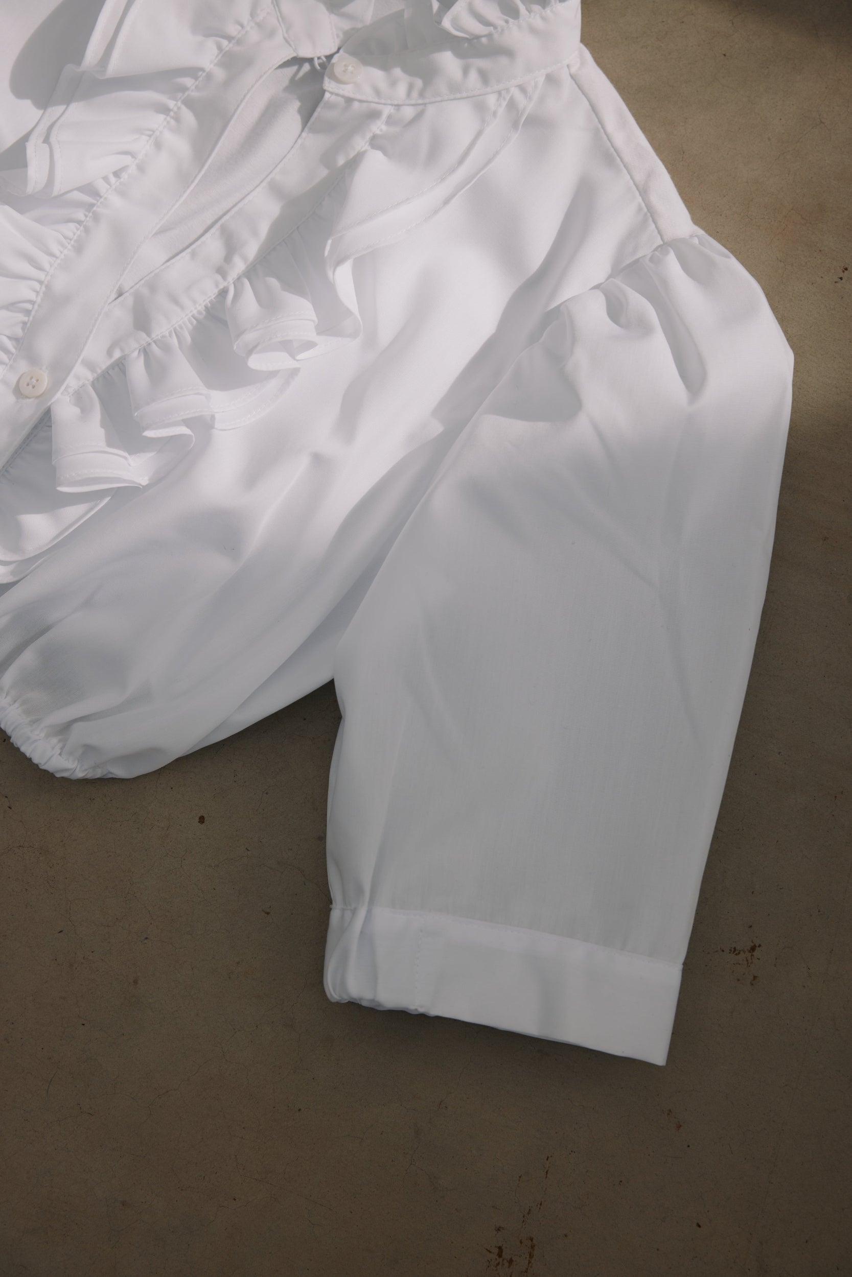 Dirndlbluse Tamara weiß Bild 5