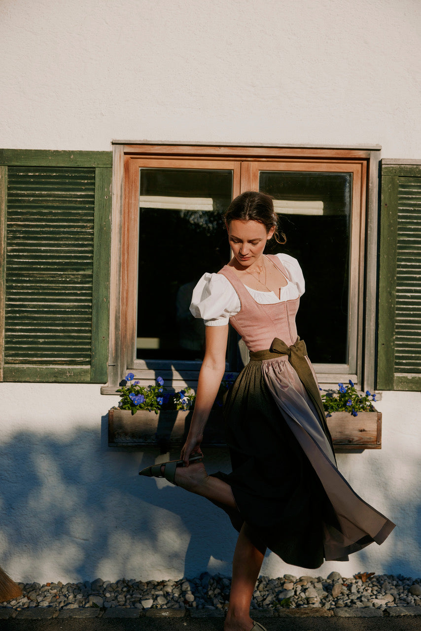 Dirndl Marie rosa/oliv  Bild 1