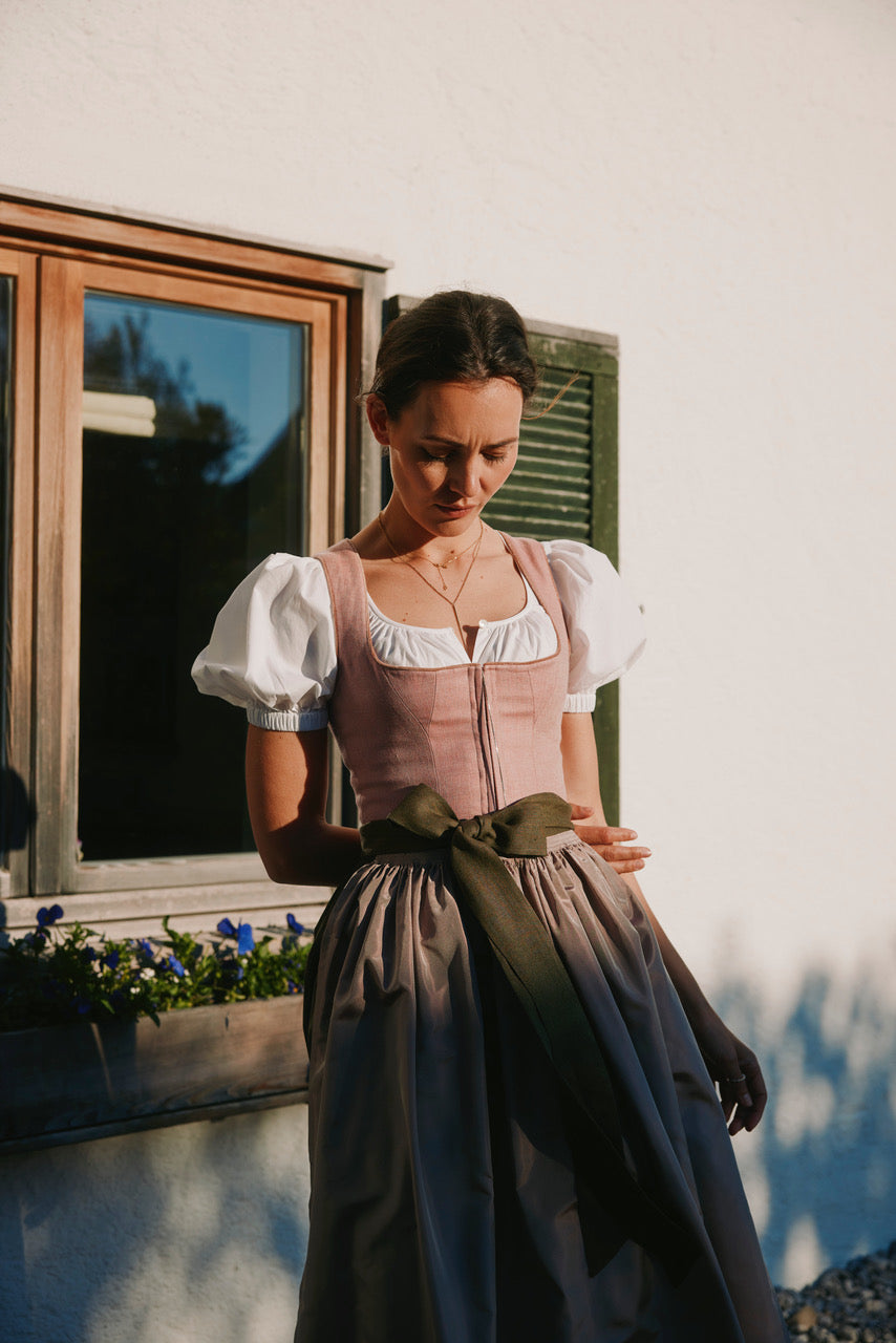 Dirndl Marie rosa/oliv  Bild 6