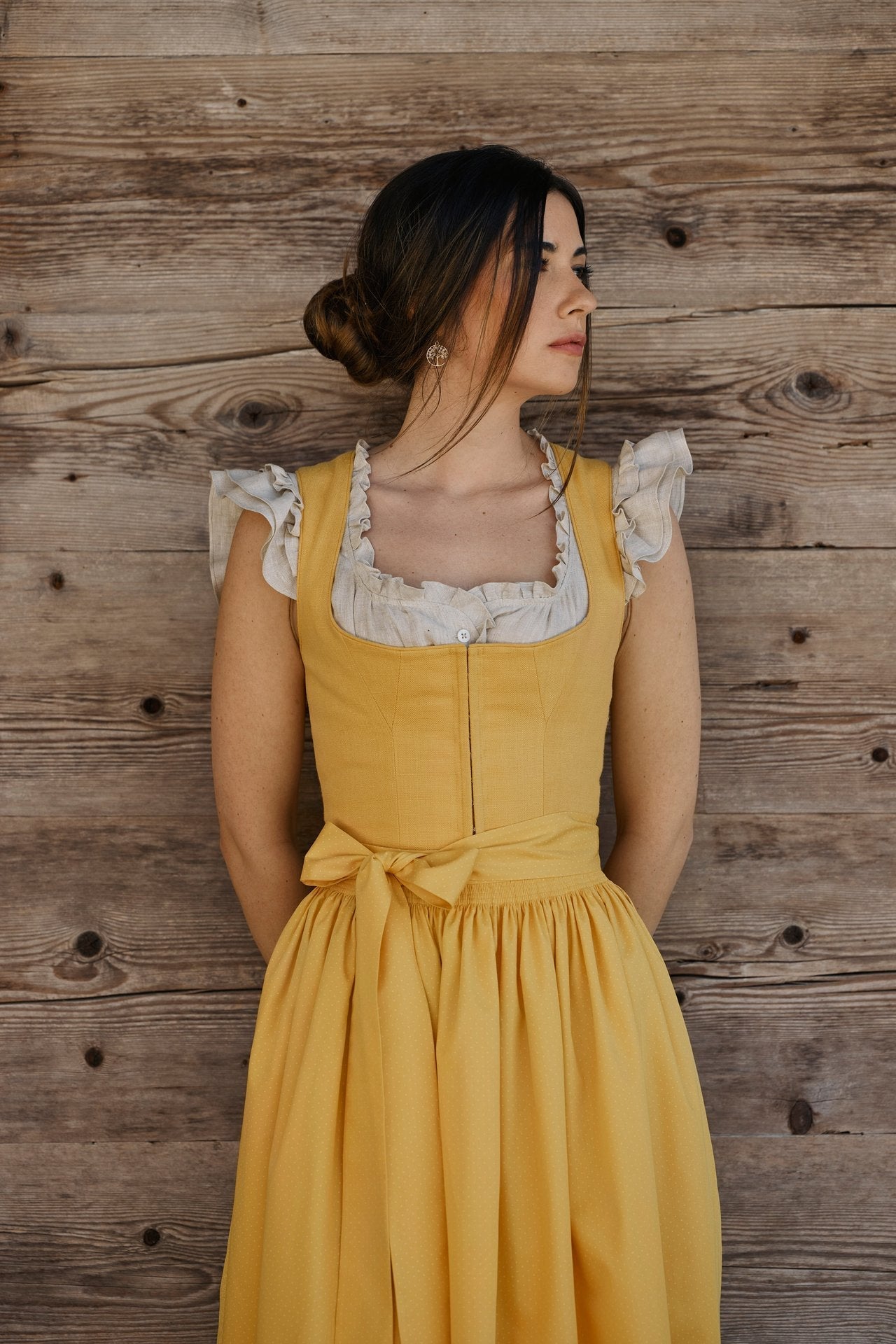 Dirndl Silja sonnengelb  Bild 5