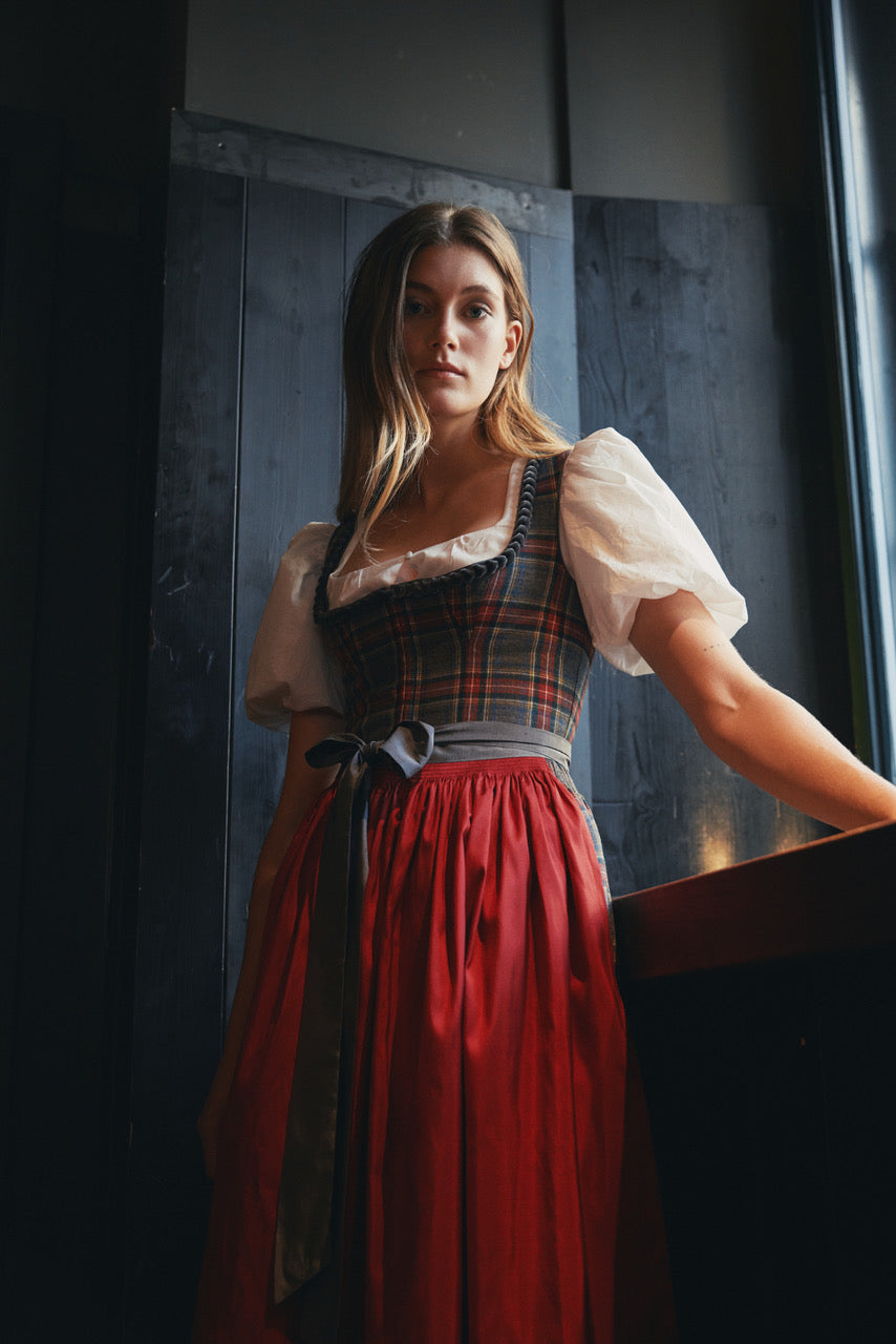 Karo-Dirndl Lena  Bild 5