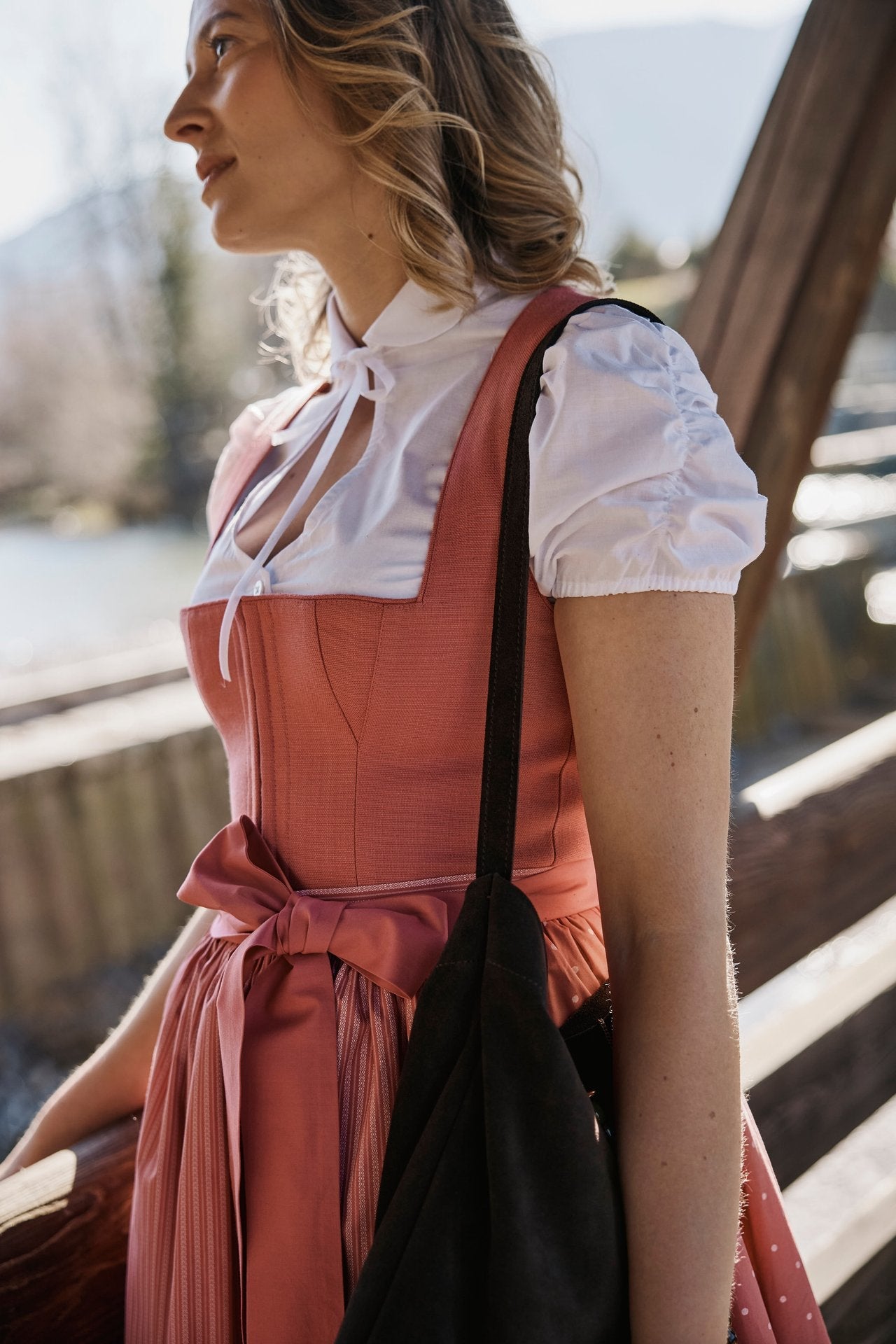 Dirndl Luise malve  Bild 6