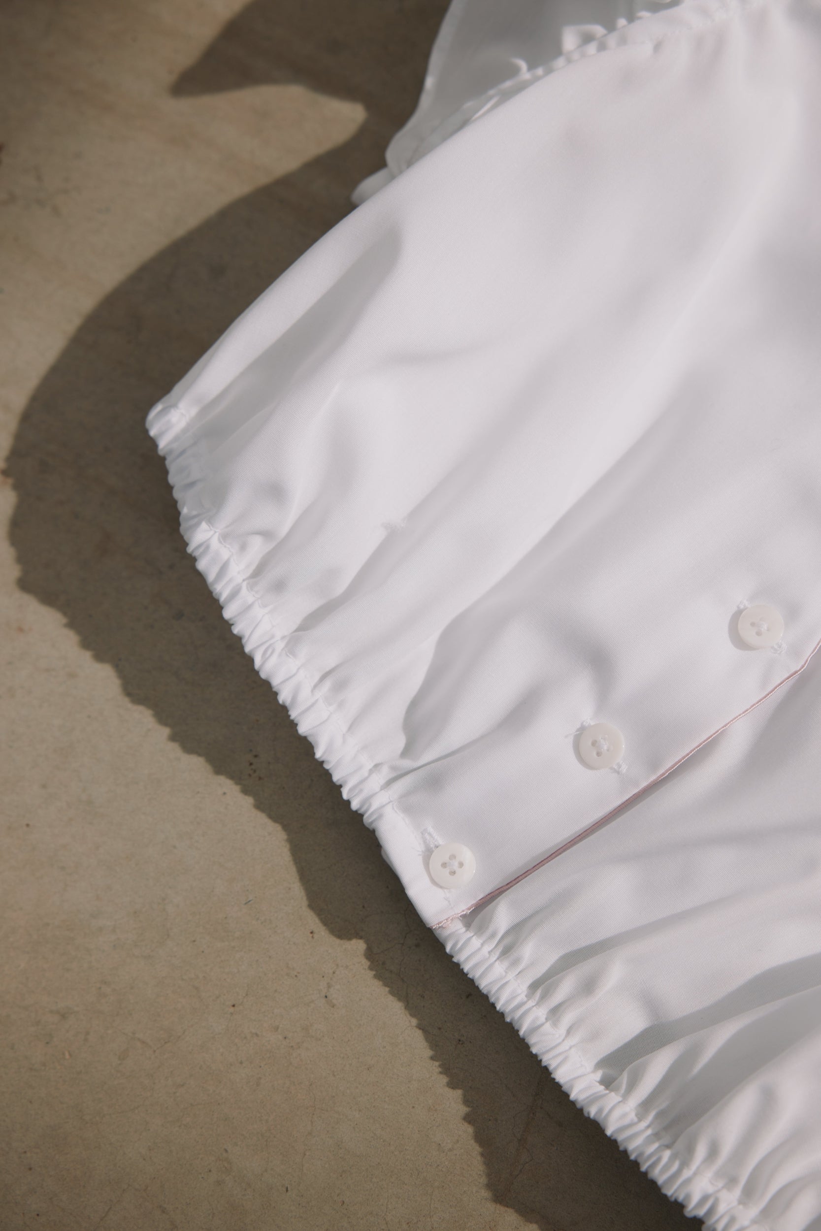 Dirndlbluse Trixi weiß mit rosa Paspoil  Bild 7